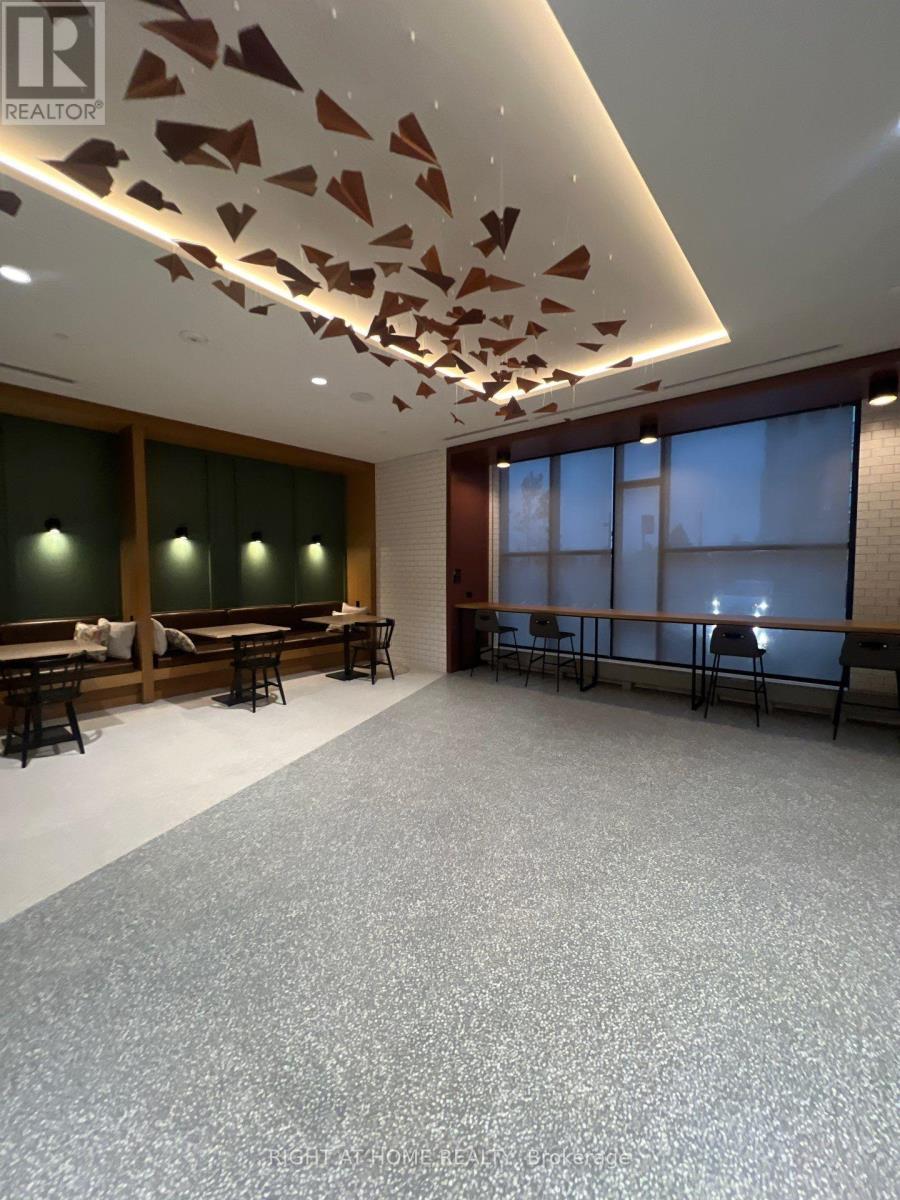 2303 - 2495 Eglinton Avenue W, Mississauga, Ontario  L5M 2T2 - Photo 16 - W12531164