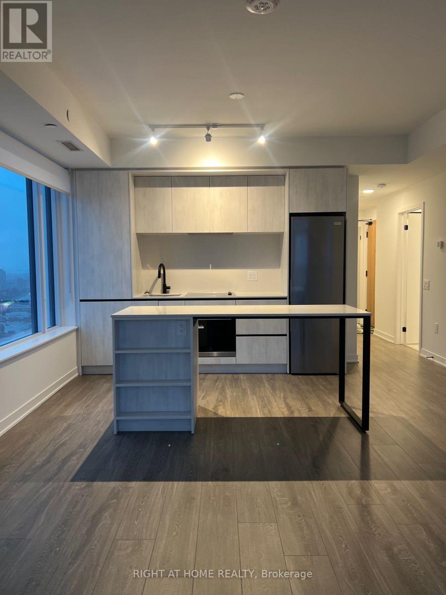 2303 - 2495 Eglinton Avenue W, Mississauga, Ontario  L5M 2T2 - Photo 2 - W12531164