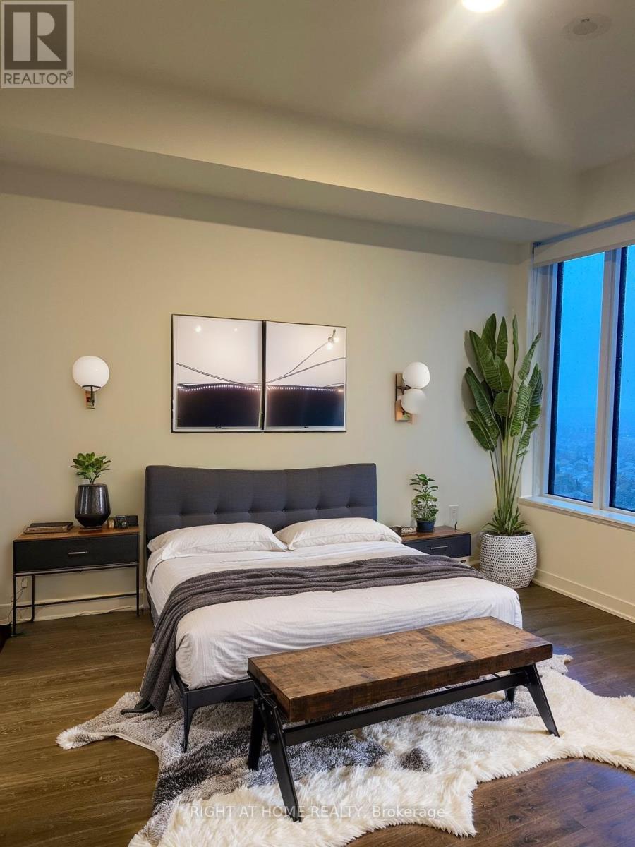 2303 - 2495 Eglinton Avenue W, Mississauga, Ontario  L5M 2T2 - Photo 4 - W12531164