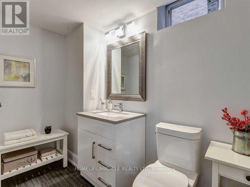 449 Landsborough Avenue, Milton, Ontario  L9T 7X7 - Photo 6 - W12531188