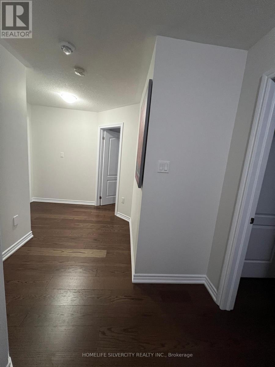 88 Roulette Crescent, Brampton, Ontario  L7A 4R6 - Photo 15 - W12531198