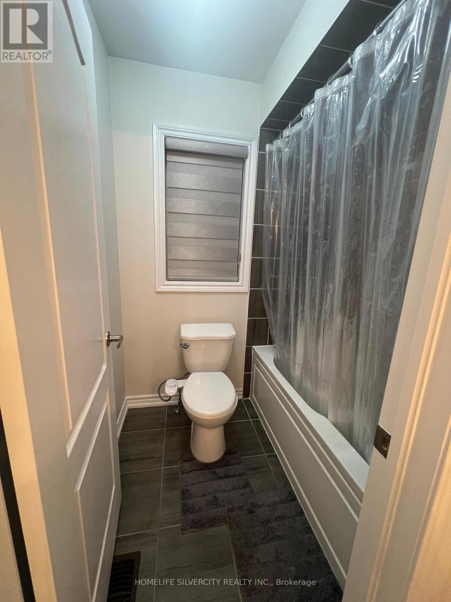 88 Roulette Crescent, Brampton, Ontario  L7A 4R6 - Photo 19 - W12531198