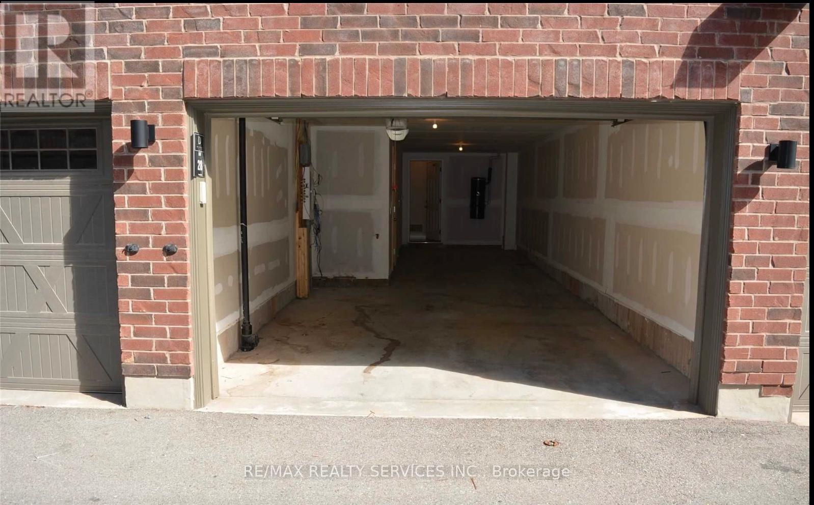 28 - 2184 Trafalgar Road, Oakville, Ontario  L6H 0N4 - Photo 5 - W12531204