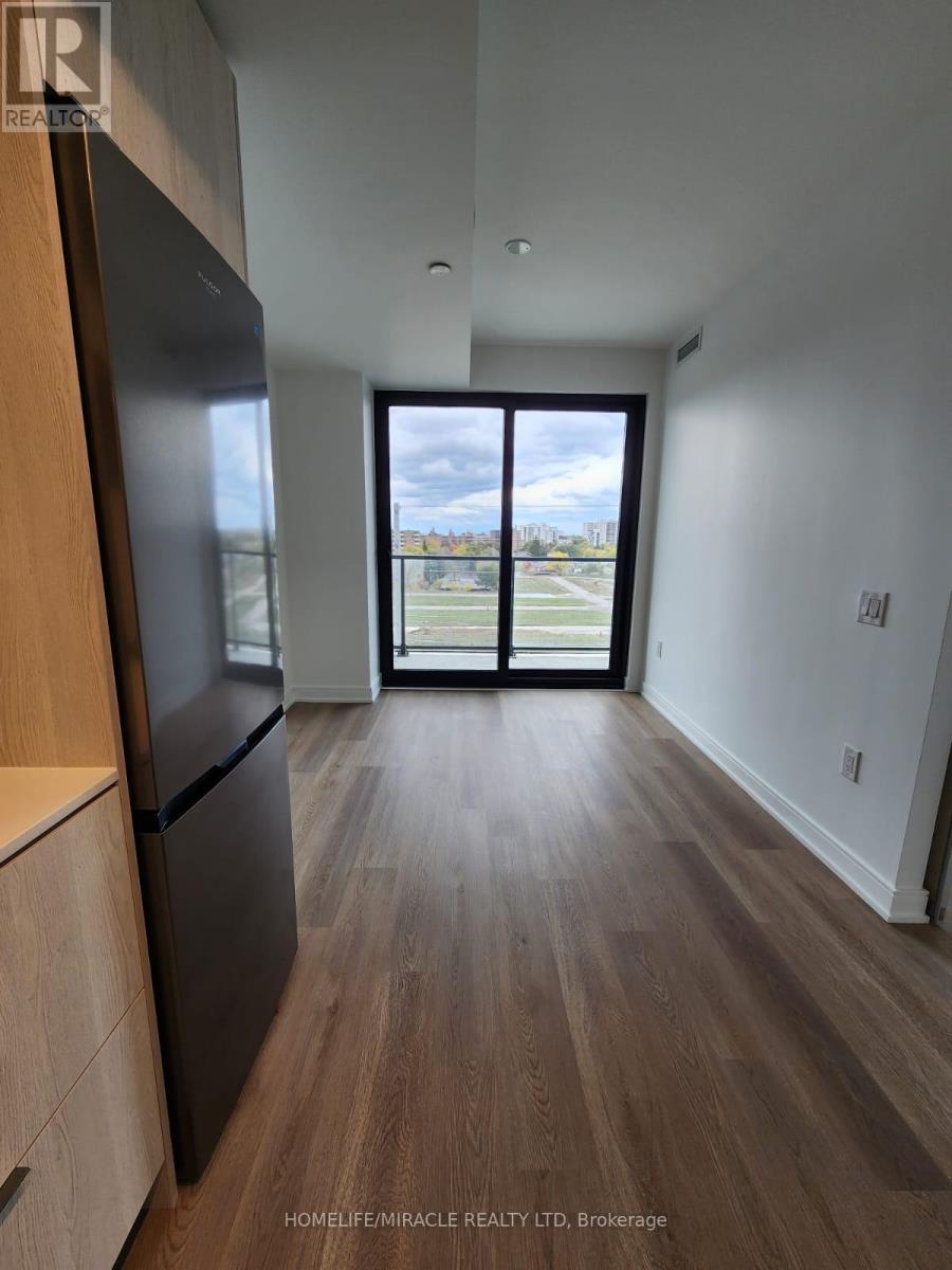 1813 - 3009 Novar Road, Mississauga, Ontario  L5B 0P9 - Photo 4 - W12531218