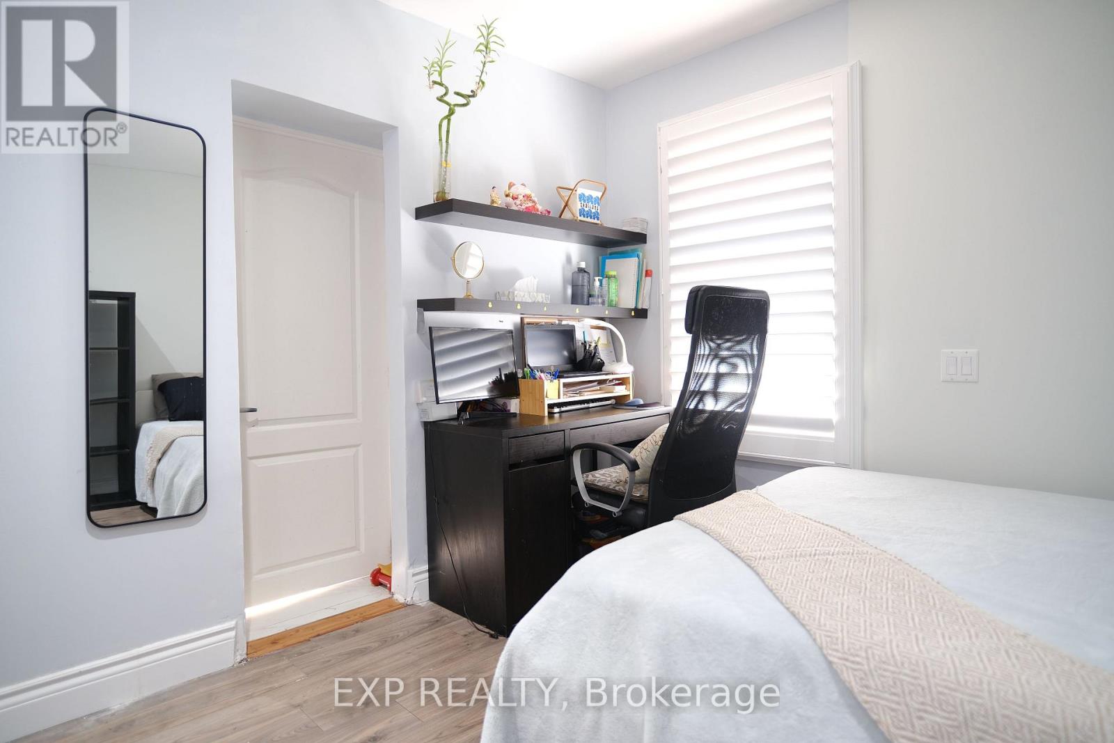 3968 St Peter Street E, Niagara Falls, Ontario  L2J 2N8 - Photo 12 - X12530438