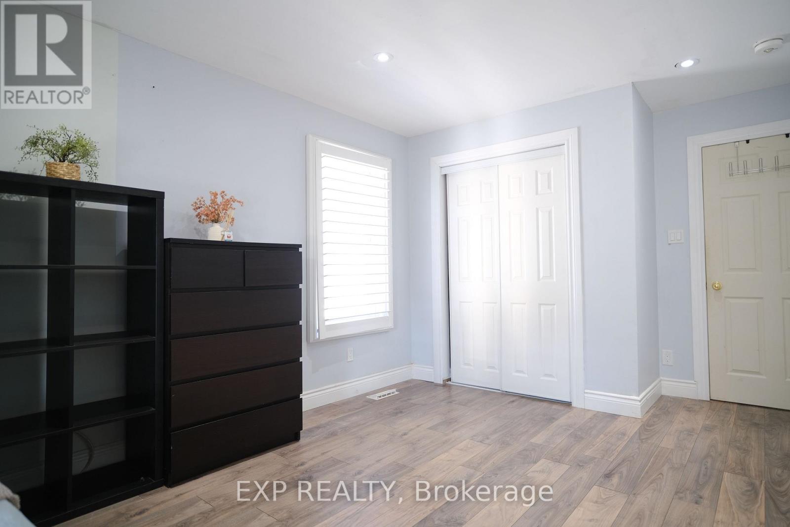 3968 St Peter Street E, Niagara Falls, Ontario  L2J 2N8 - Photo 13 - X12530438