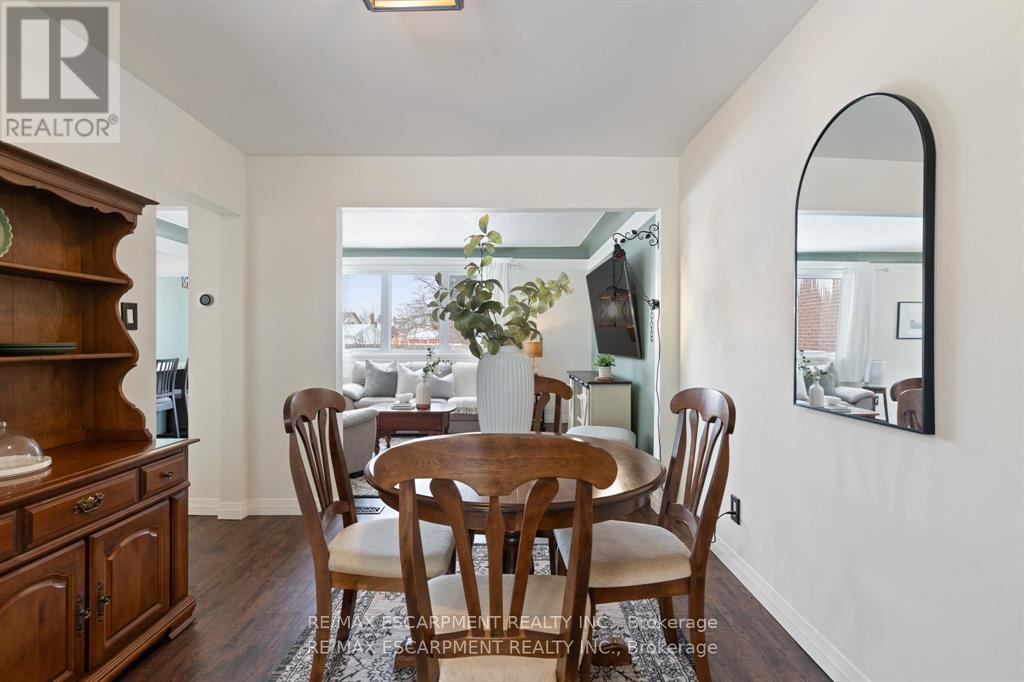 18 Flanders Avenue, St. Catharines, Ontario  L2M 5X3 - Photo 15 - X12531174