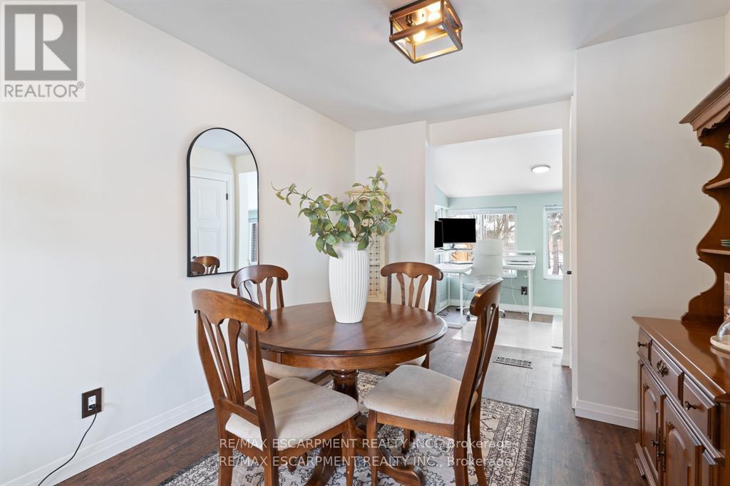 18 Flanders Avenue, St. Catharines, Ontario  L2M 5X3 - Photo 16 - X12531174