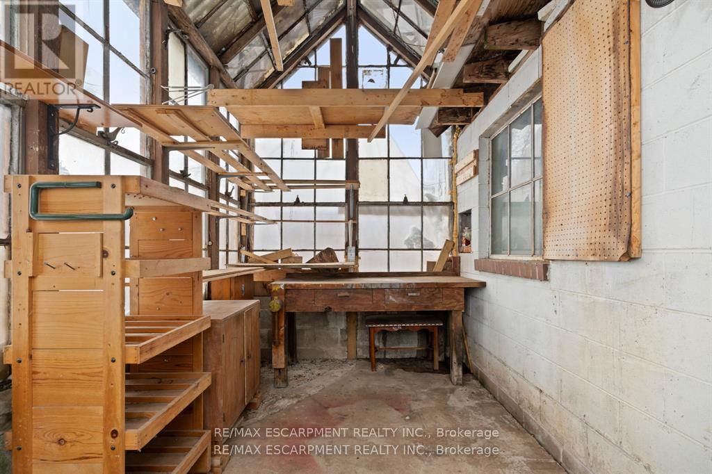 18 Flanders Avenue, St. Catharines, Ontario  L2M 5X3 - Photo 31 - X12531174