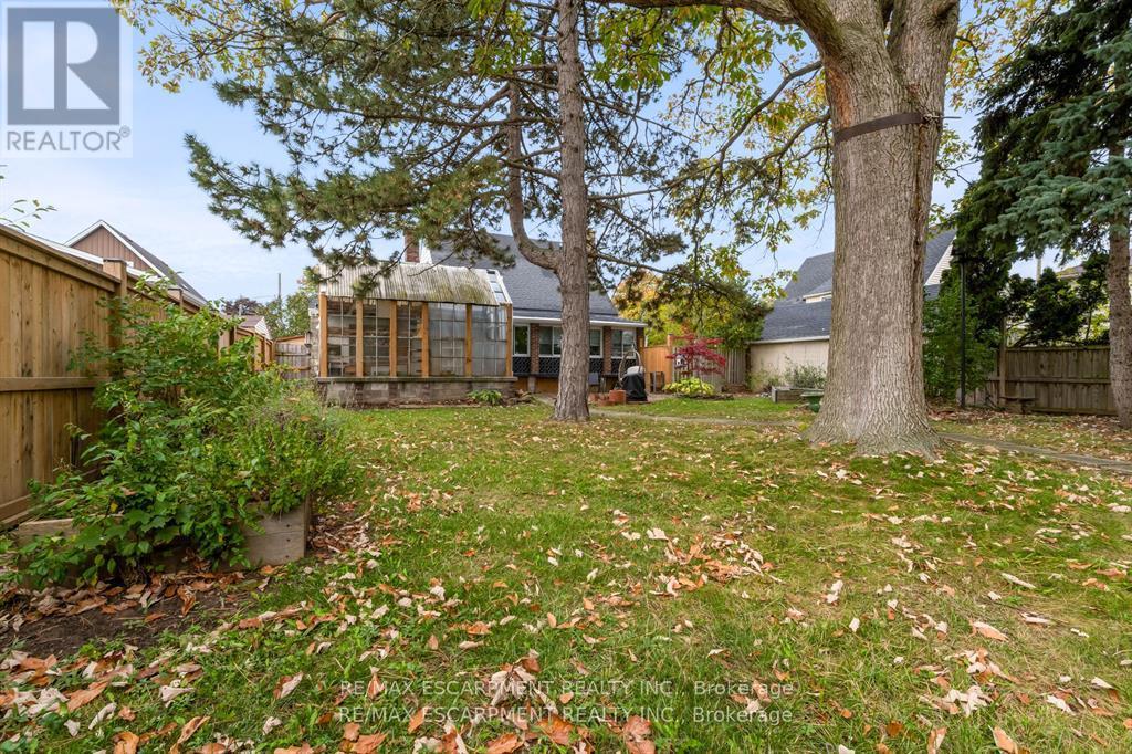 18 Flanders Avenue, St. Catharines, Ontario  L2M 5X3 - Photo 35 - X12531174