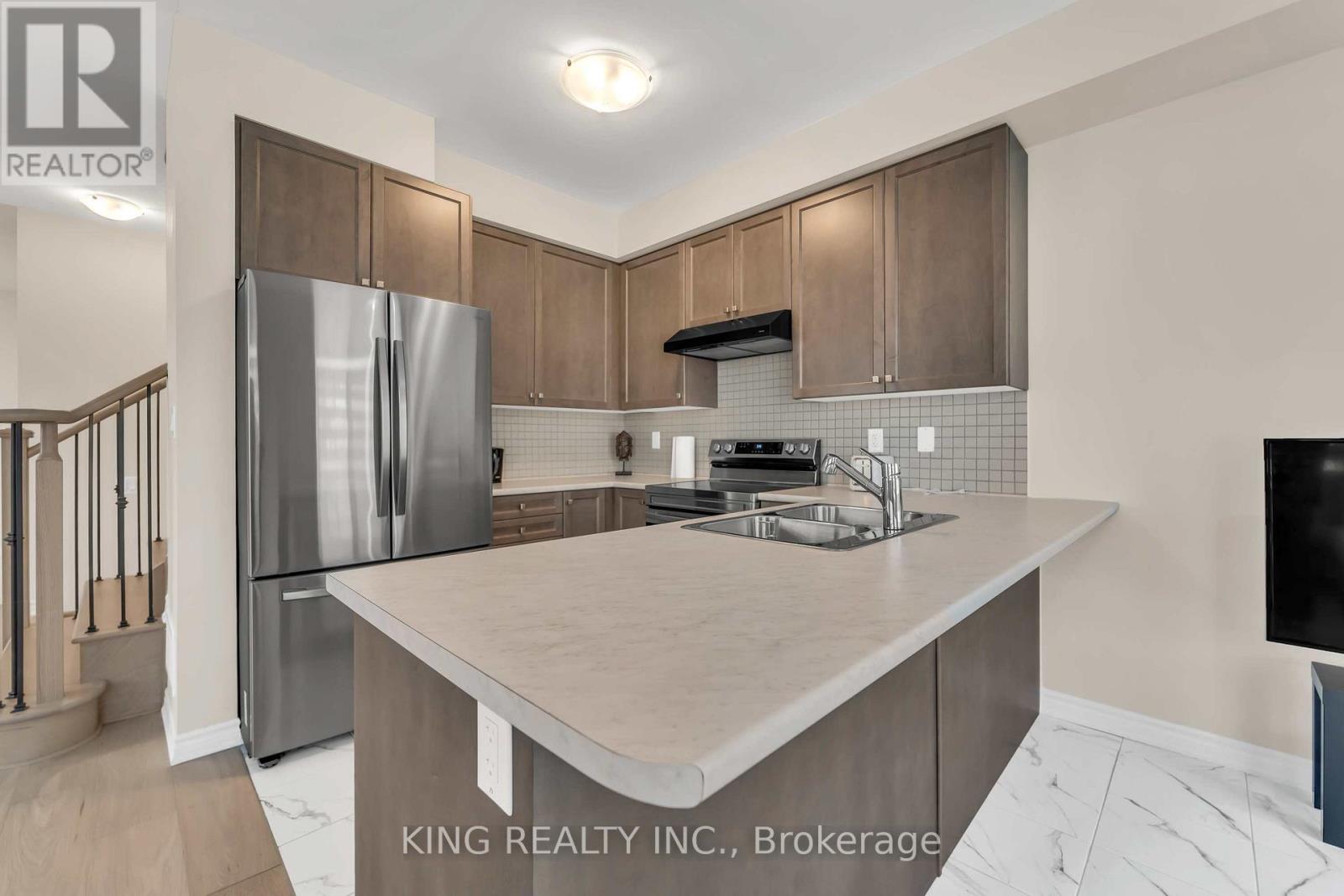 127 Blacksmith Drive, Woolwich, Ontario  N0B 1M0 - Photo 14 - X12531232