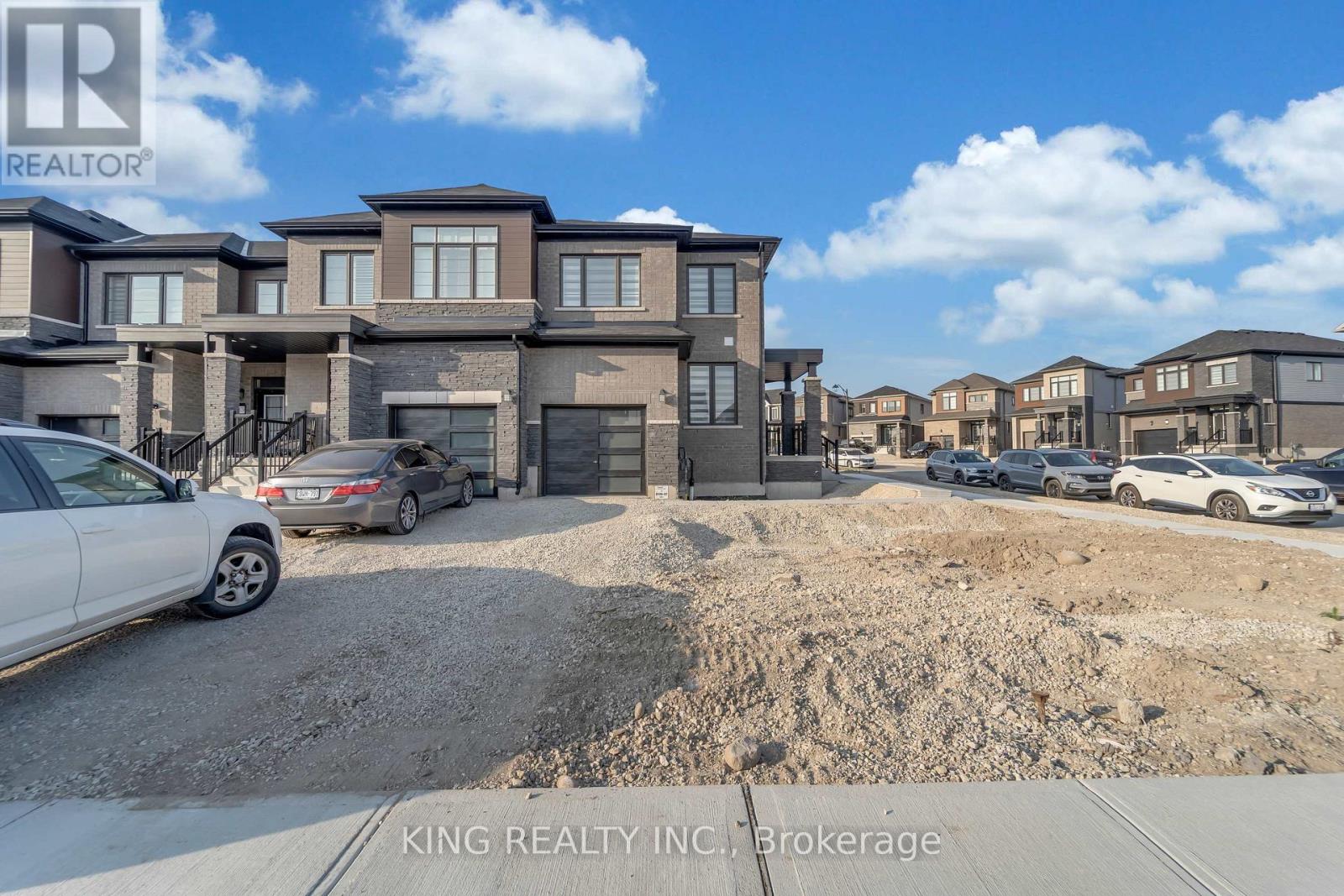 127 Blacksmith Drive, Woolwich, Ontario  N0B 1M0 - Photo 2 - X12531232