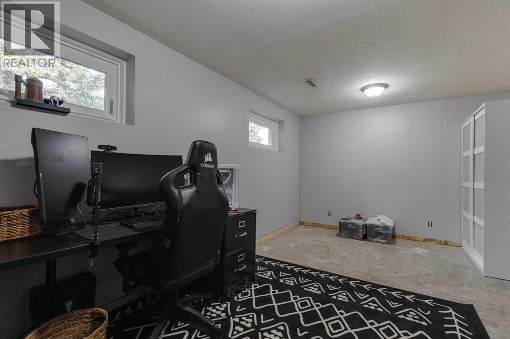 228 Penbrooke Way Se, Calgary, Alberta  T2A 3S8 - Photo 23 - A2257268