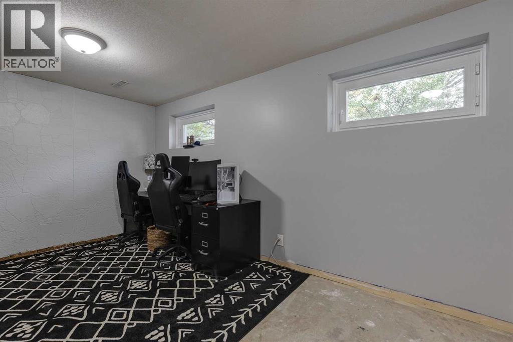 228 Penbrooke Way Se, Calgary, Alberta  T2A 3S8 - Photo 24 - A2257268