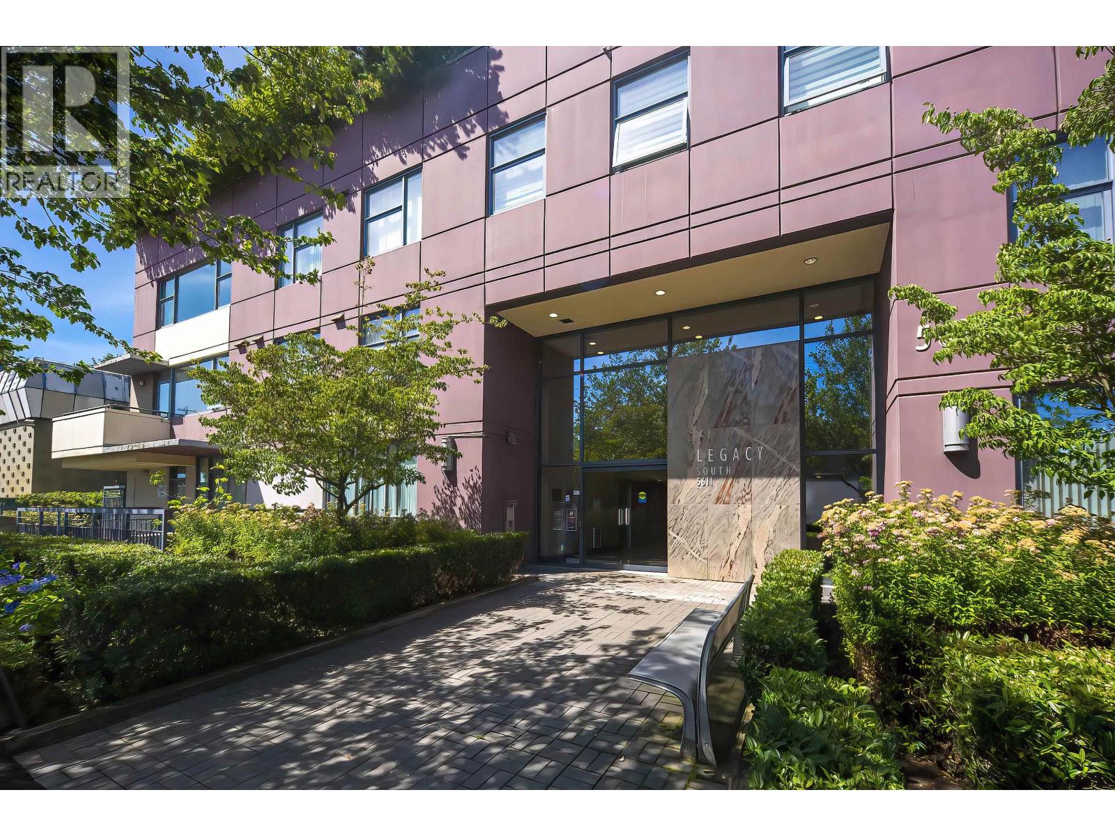 205 5611 Goring Street, Burnaby, British Columbia  V5B 0A3 - Photo 2 - R3066384