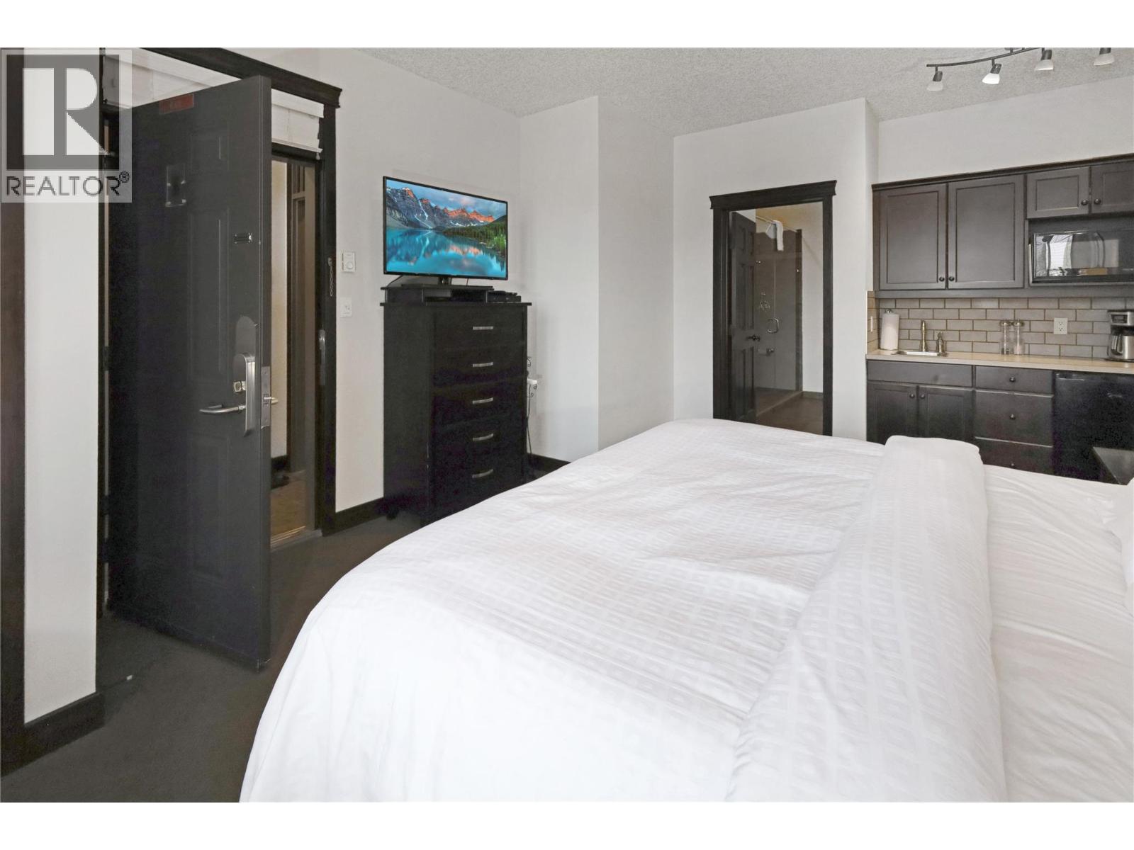 500 Bighorn Boulevard Unit# 532 B, Radium Hot Springs, British Columbia V0A 1M0 - Photo 31 - 10365046