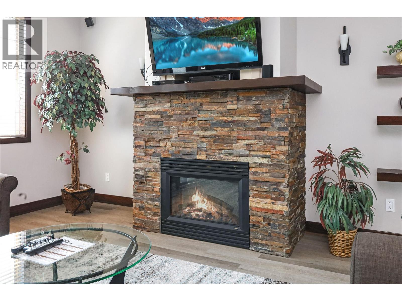 500 Bighorn Boulevard Unit# 532 B, Radium Hot Springs, British Columbia V0A 1M0 - Photo 12 - 10365046