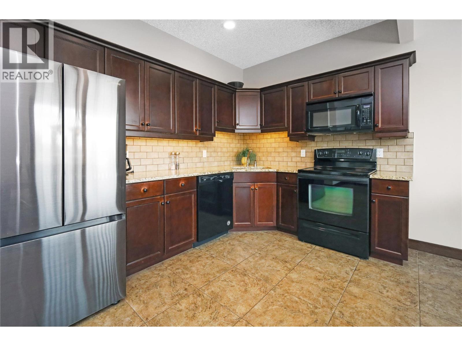 500 Bighorn Boulevard Unit# 532 B, Radium Hot Springs, British Columbia V0A 1M0 - Photo 23 - 10365046