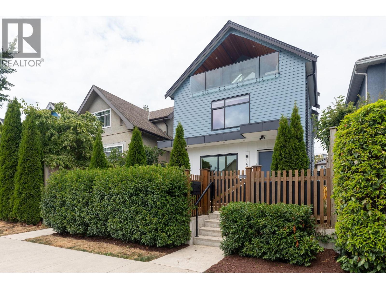 1 1621 E 11th Avenue, Vancouver, British Columbia  V5N 1Y8 - Photo 1 - R3066434