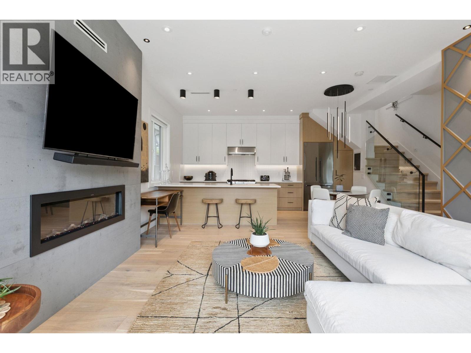 1 1621 E 11th Avenue, Vancouver, British Columbia  V5N 1Y8 - Photo 3 - R3066434