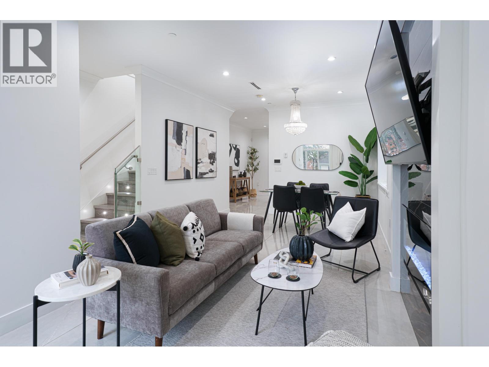 3216 Vimy Crescent, Vancouver, British Columbia  V5M 4B4 - Photo 1 - R3066438