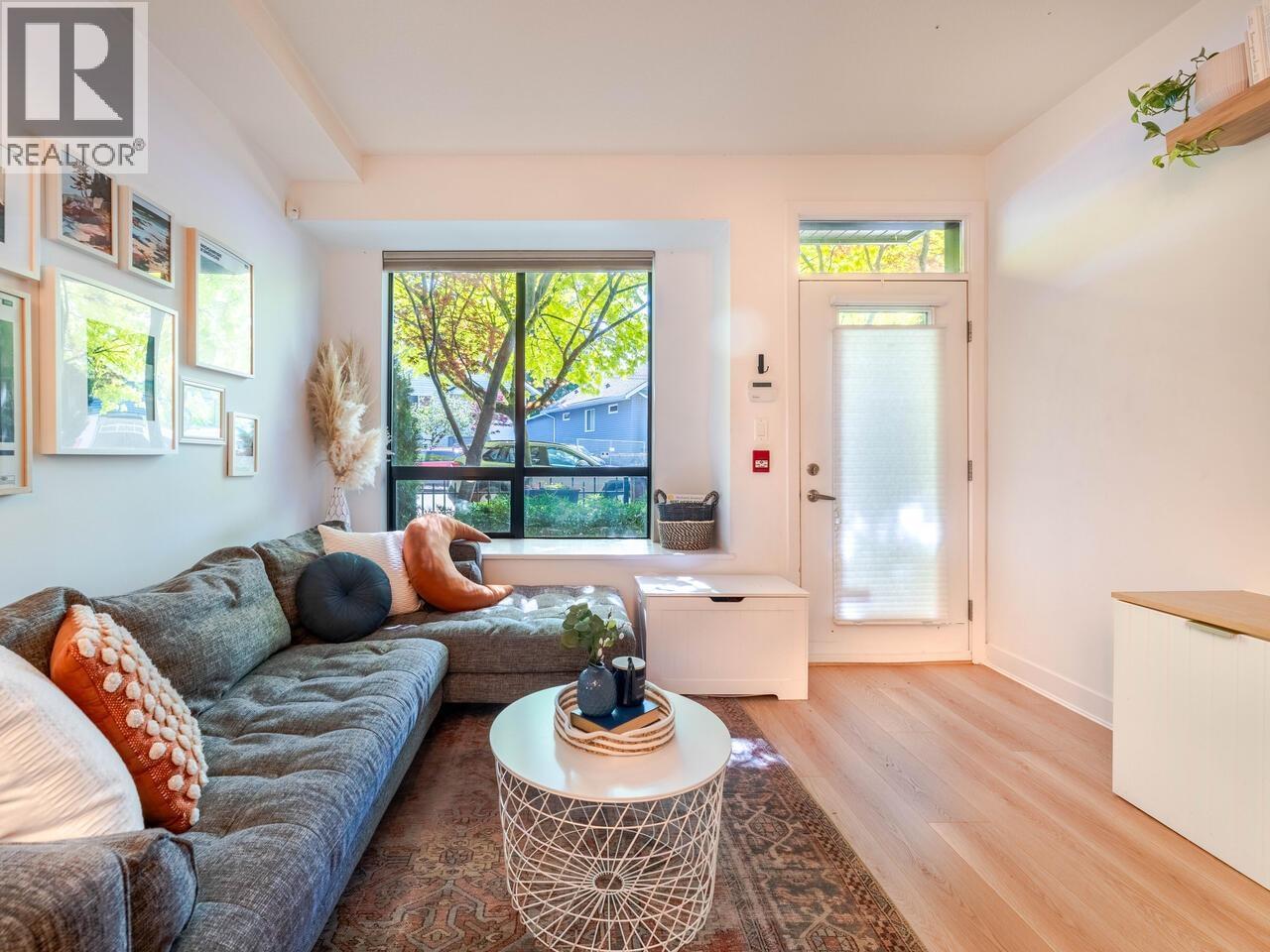 1871 Stainsbury Avenue, Vancouver, British Columbia  V5N 2M6 - Photo 6 - R3066457