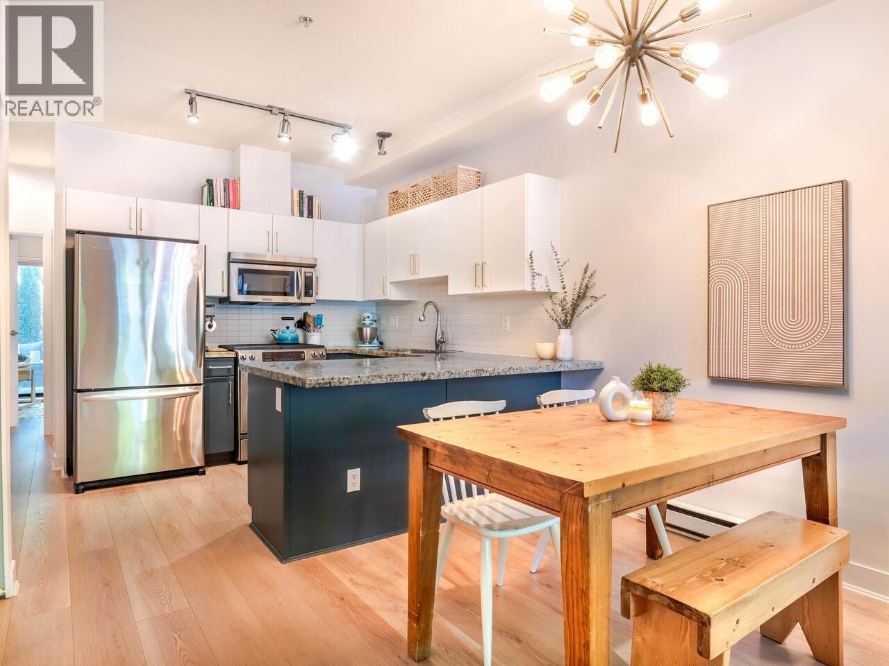 1871 Stainsbury Avenue, Vancouver, British Columbia  V5N 2M6 - Photo 9 - R3066457