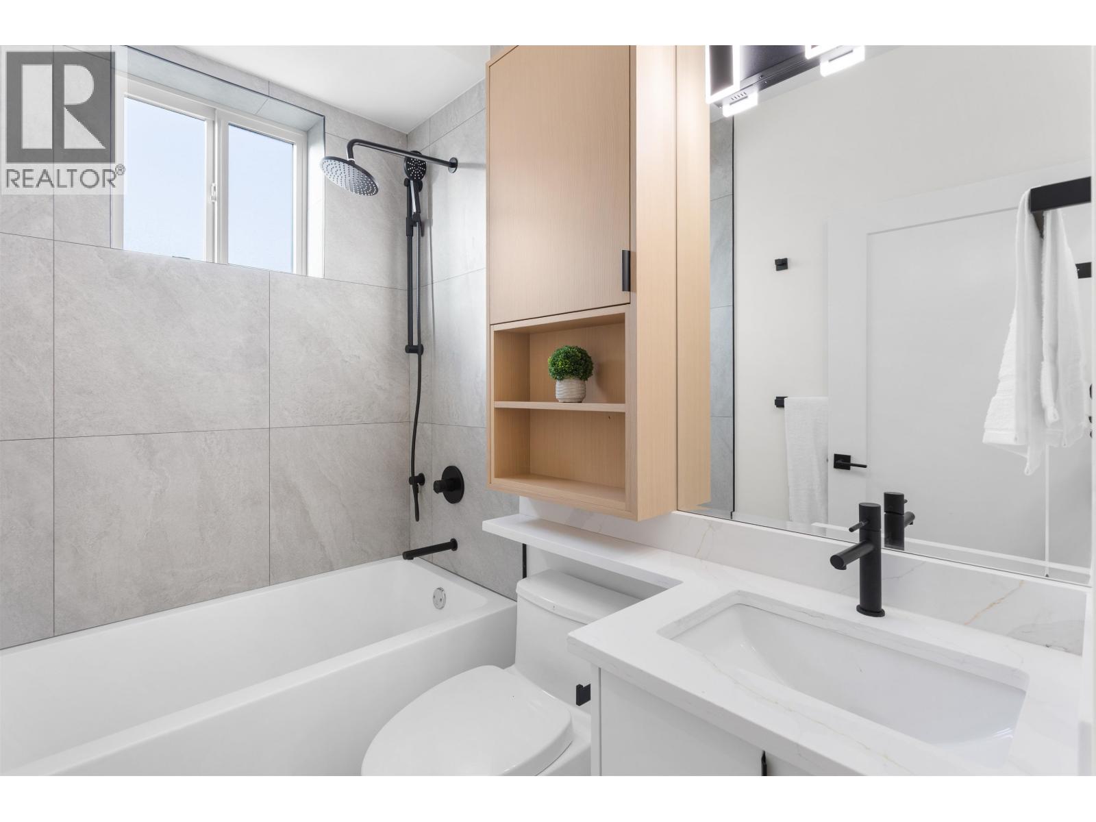 1 3429 Napier Street, Vancouver, British Columbia  V5K 2X5 - Photo 17 - R3066458