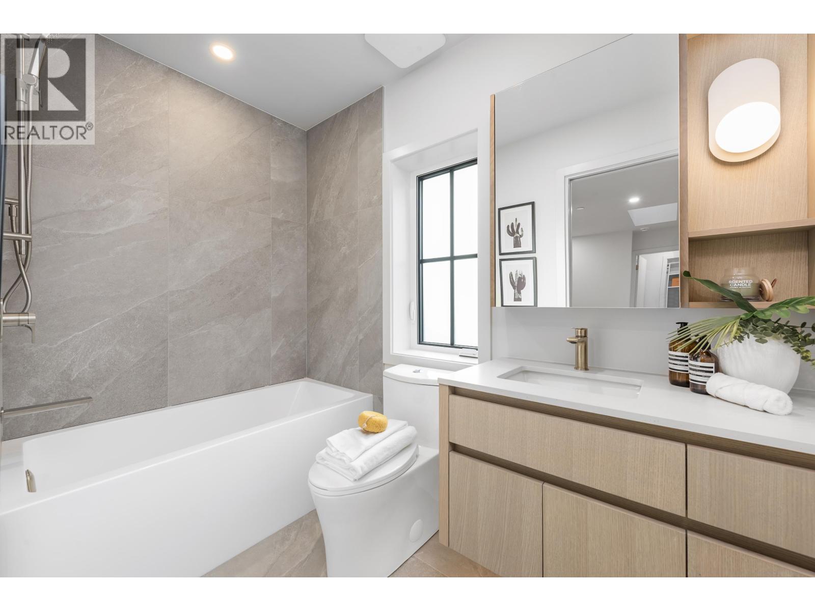 2136 E 10th Avenue, Vancouver, British Columbia  V5N 1Y1 - Photo 23 - R3066467