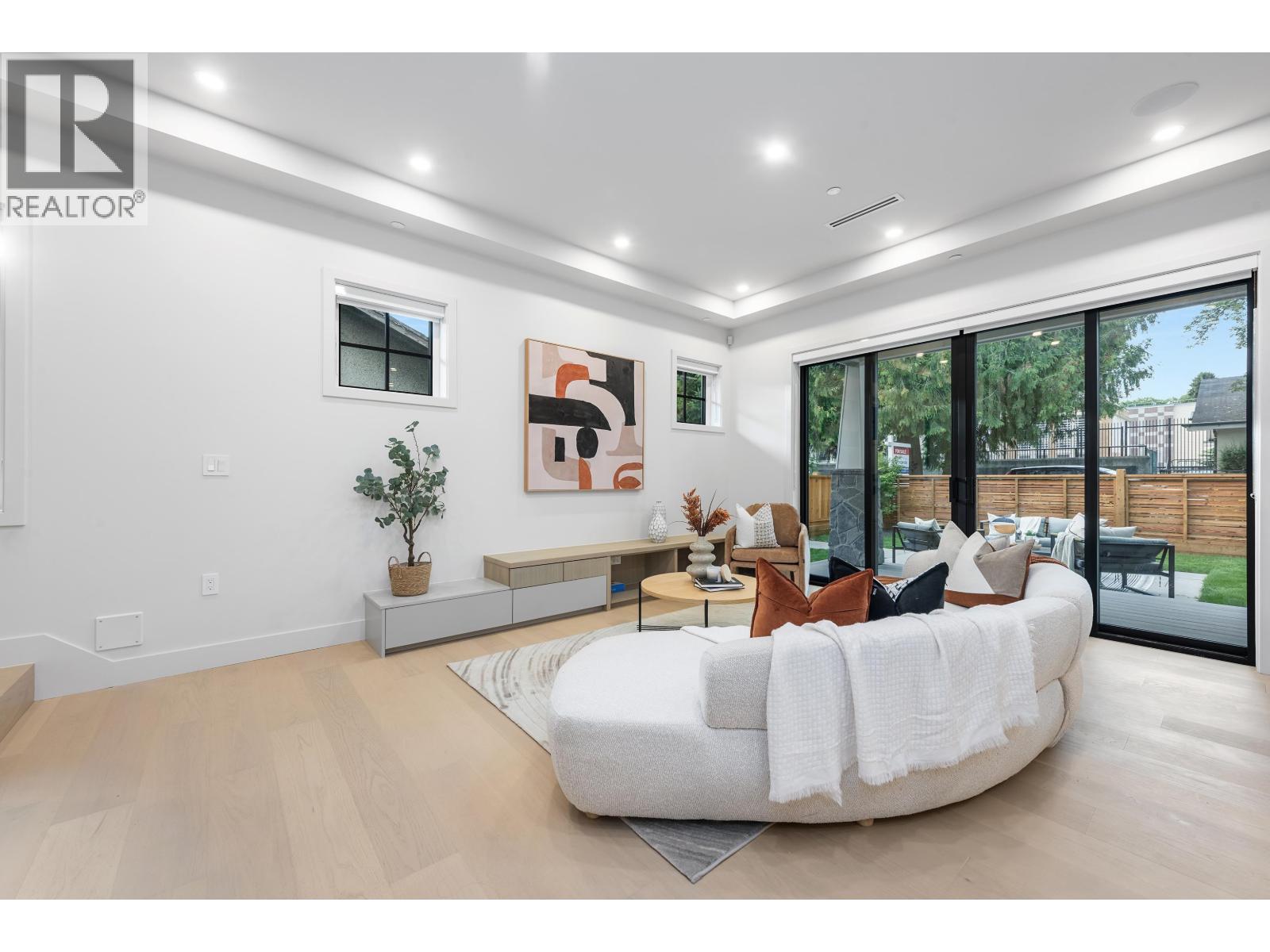 2136 E 10th Avenue, Vancouver, British Columbia  V5N 1Y1 - Photo 5 - R3066467