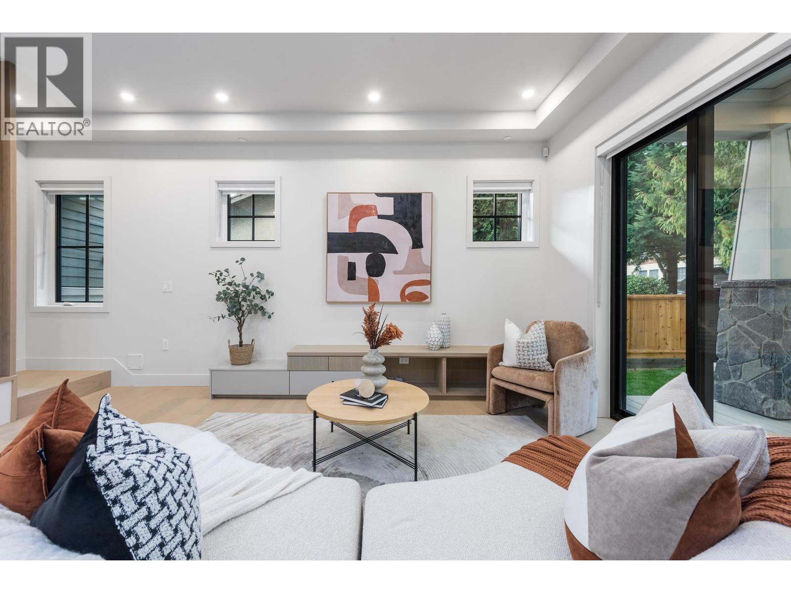 2136 E 10th Avenue, Vancouver, British Columbia  V5N 1Y1 - Photo 9 - R3066467