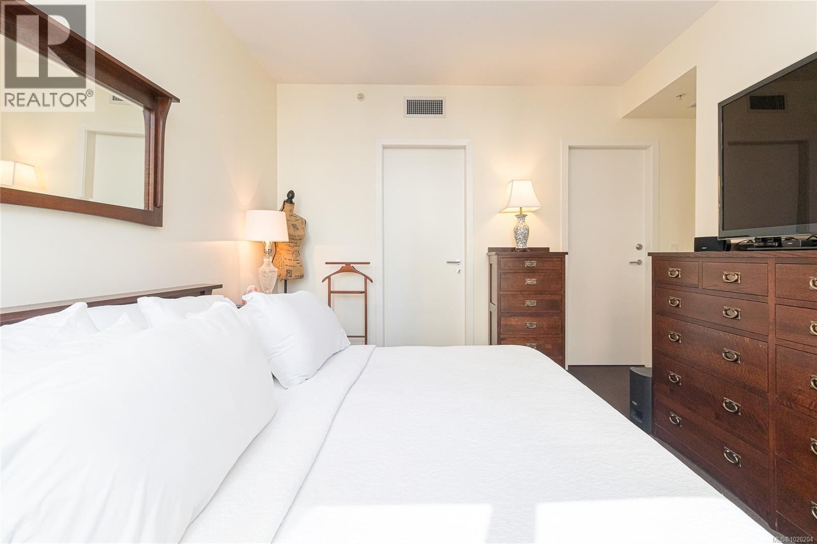 105 100 Saghalie Rd, Victoria, British Columbia  V9A 0A1 - Photo 19 - 1020204