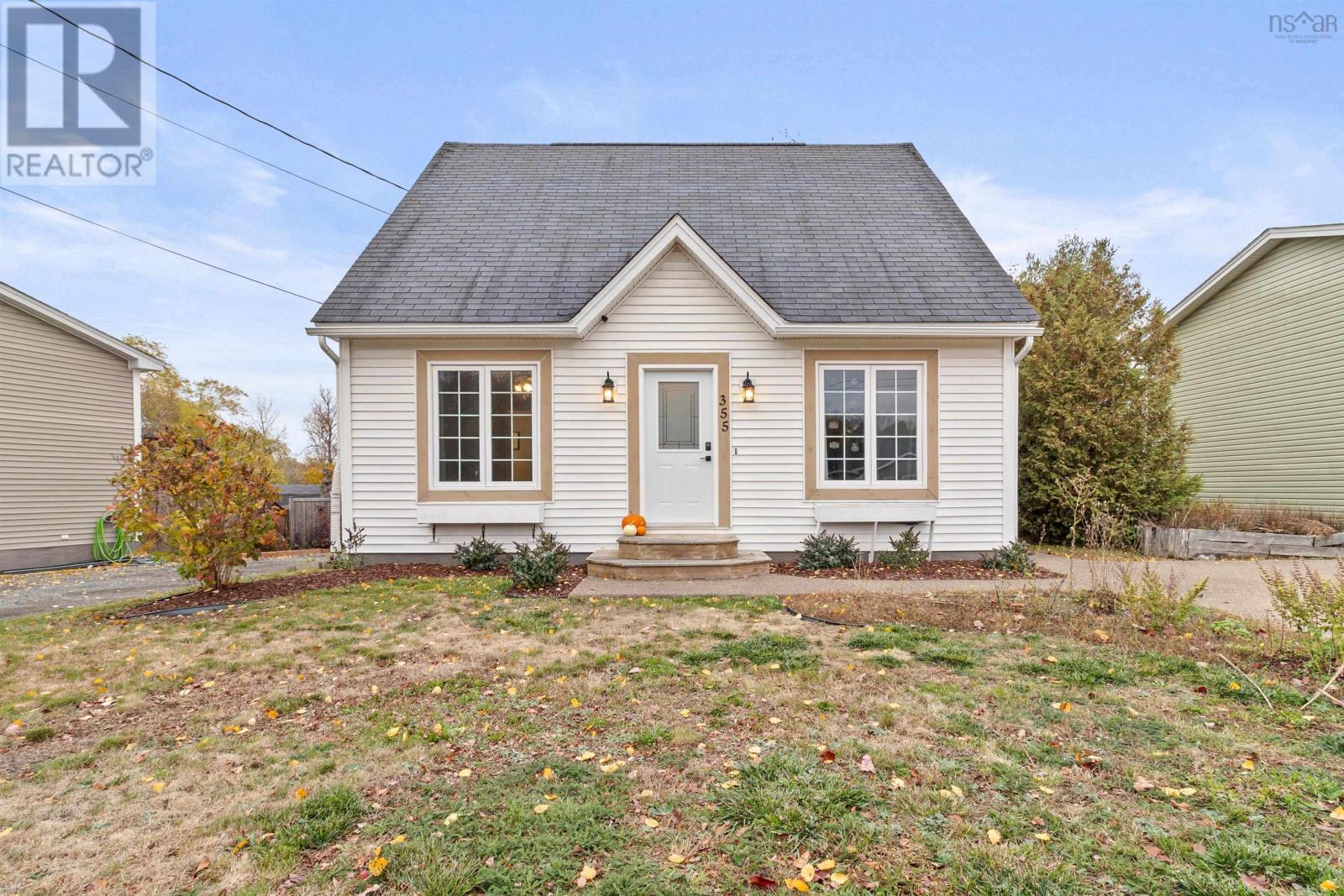 355 Nichols Avenue, North Kentville, Nova Scotia  B4N 3V7 - Photo 2 - 202526975