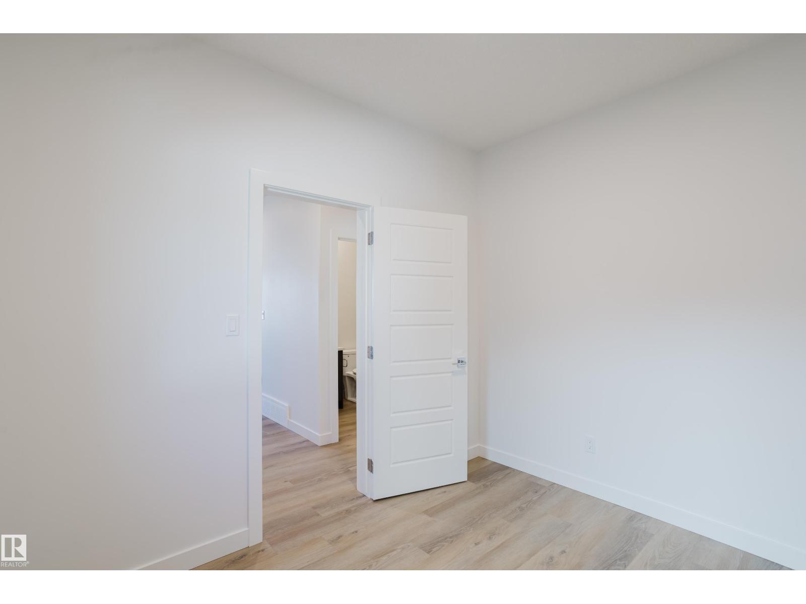 132 Mitchell Bn, Leduc, Alberta  T9E 1T5 - Photo 9 - E4463512