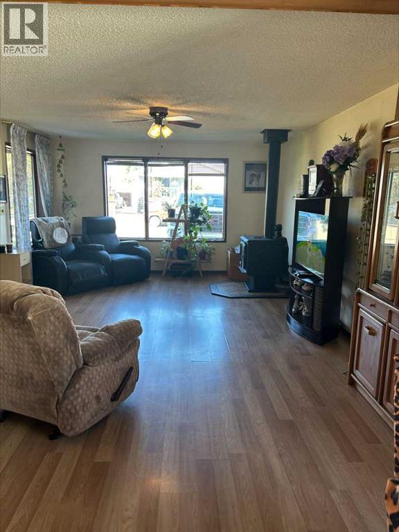 5119 51 Ave, Caroline, Alberta  T0M 1M0 - Photo 7 - A2262816