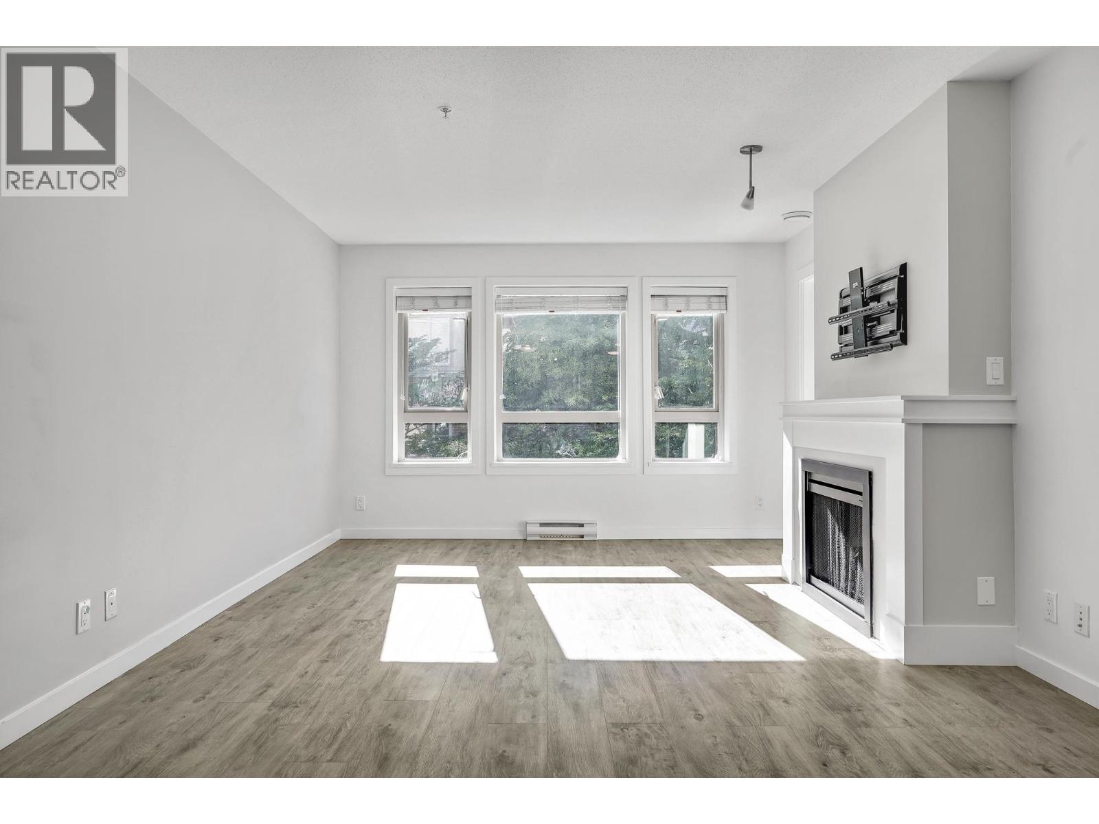 204 3097 Lincoln Avenue, Coquitlam, British Columbia  V3B 0E3 - Photo 7 - R3066450