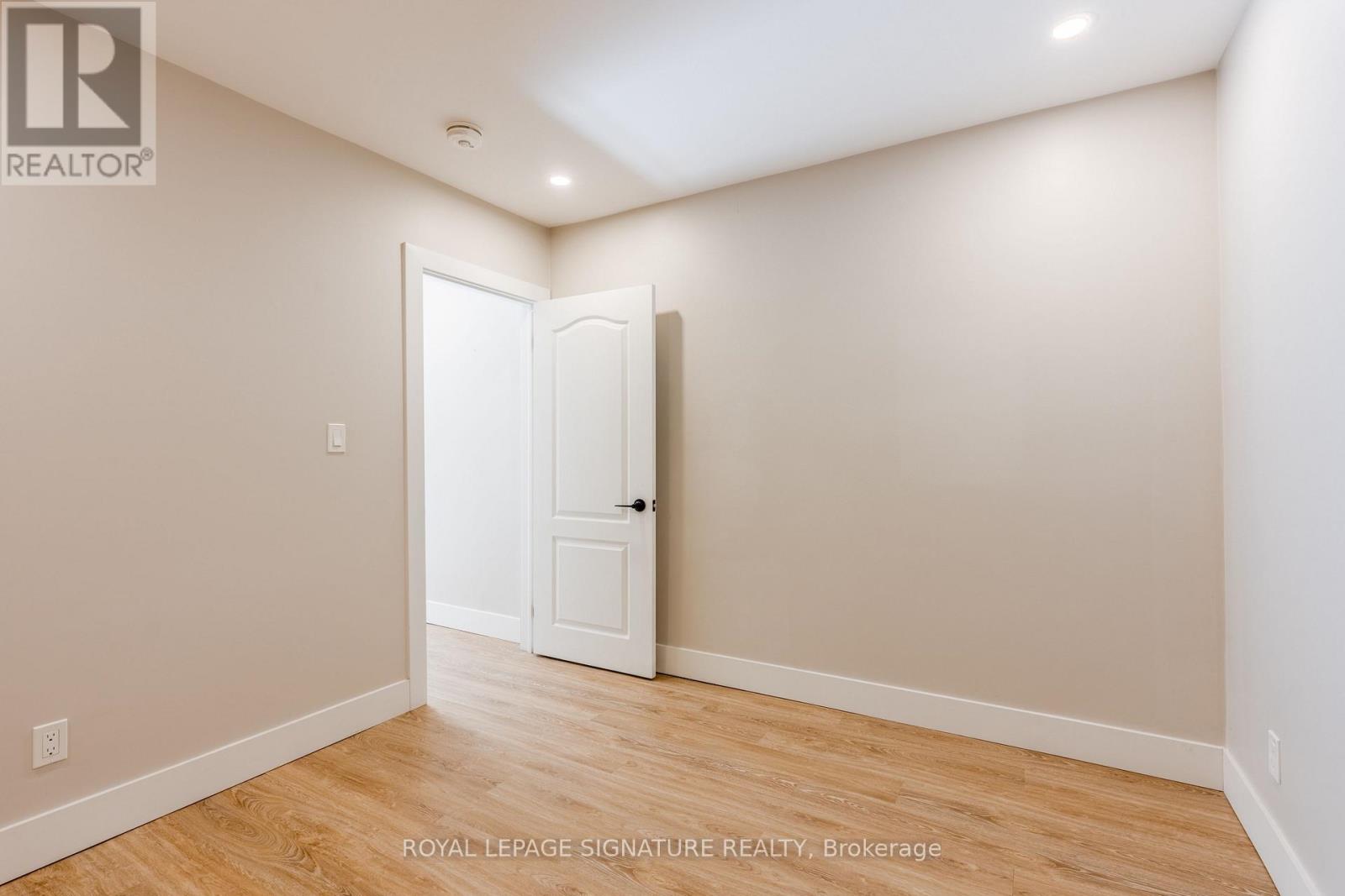 1 - 1 Hassard Avenue, Toronto, Ontario  M4K 3N3 - Photo 13 - E12403260