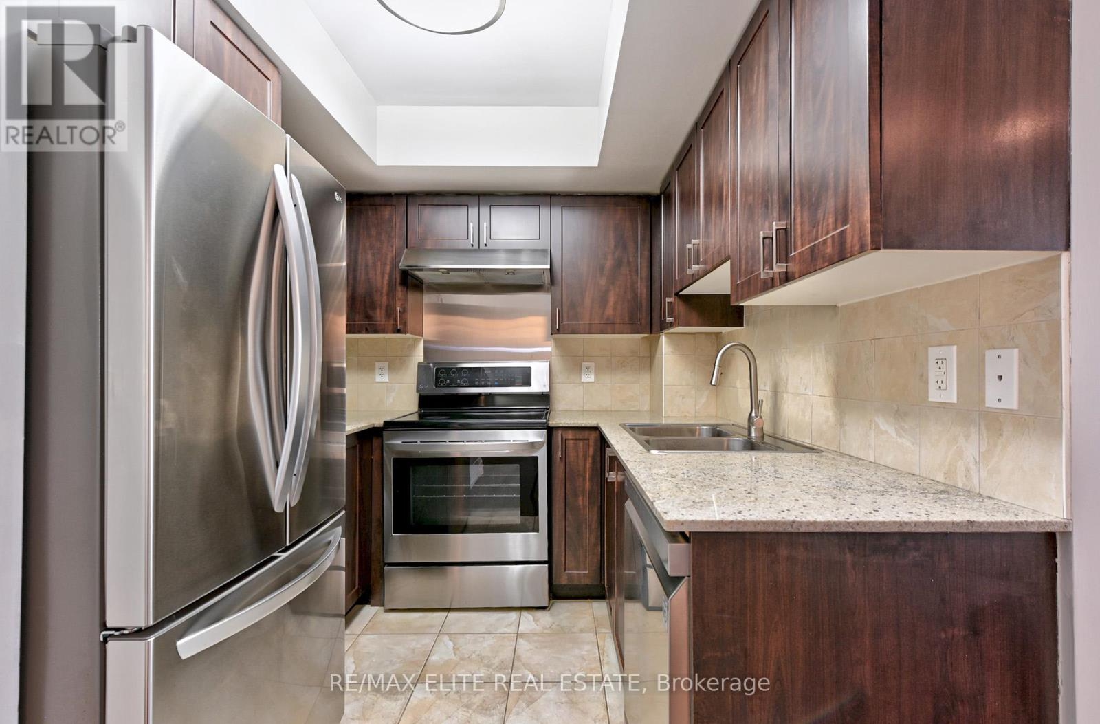 217 - 55 De Boers Drive, Toronto, Ontario  M3J 0G5 - Photo 11 - W12515566