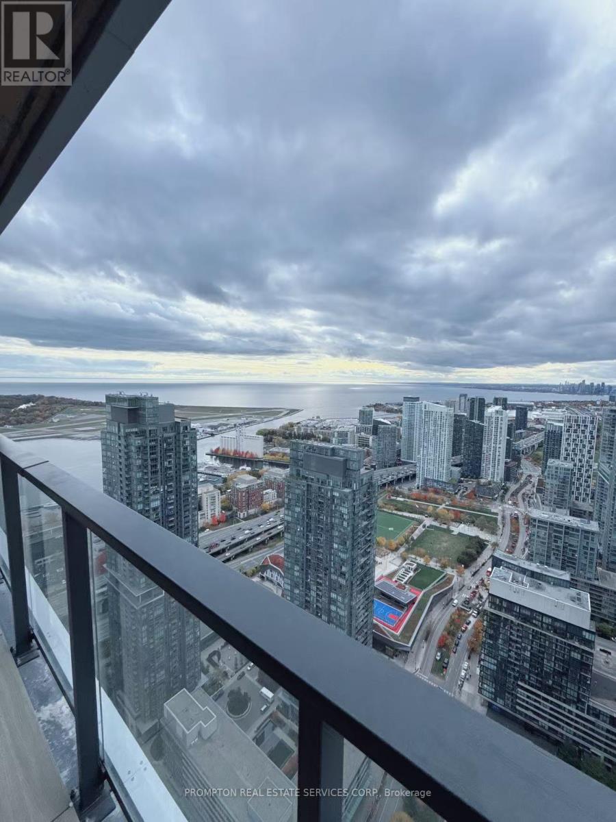 5812 - 3 Concord Cityplace Way, Toronto, Ontario  M5V 0X4 - Photo 13 - C12531248