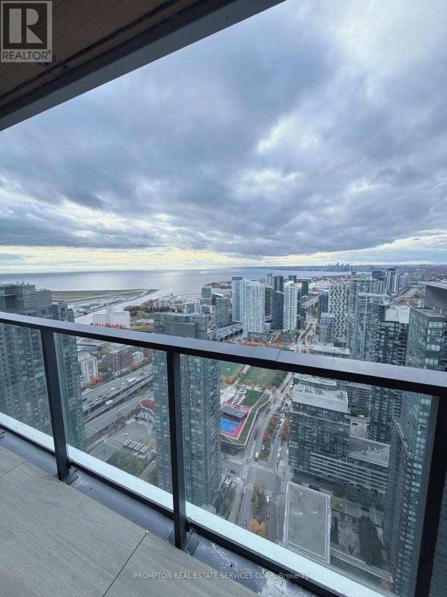 5812 - 3 Concord Cityplace Way, Toronto, Ontario  M5V 0X4 - Photo 16 - C12531248