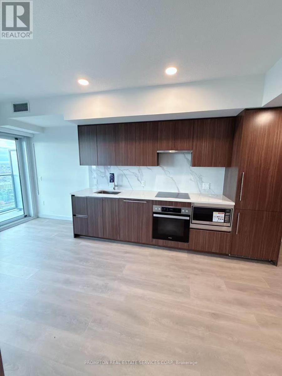 5812 - 3 Concord Cityplace Way, Toronto, Ontario  M5V 0X4 - Photo 18 - C12531248