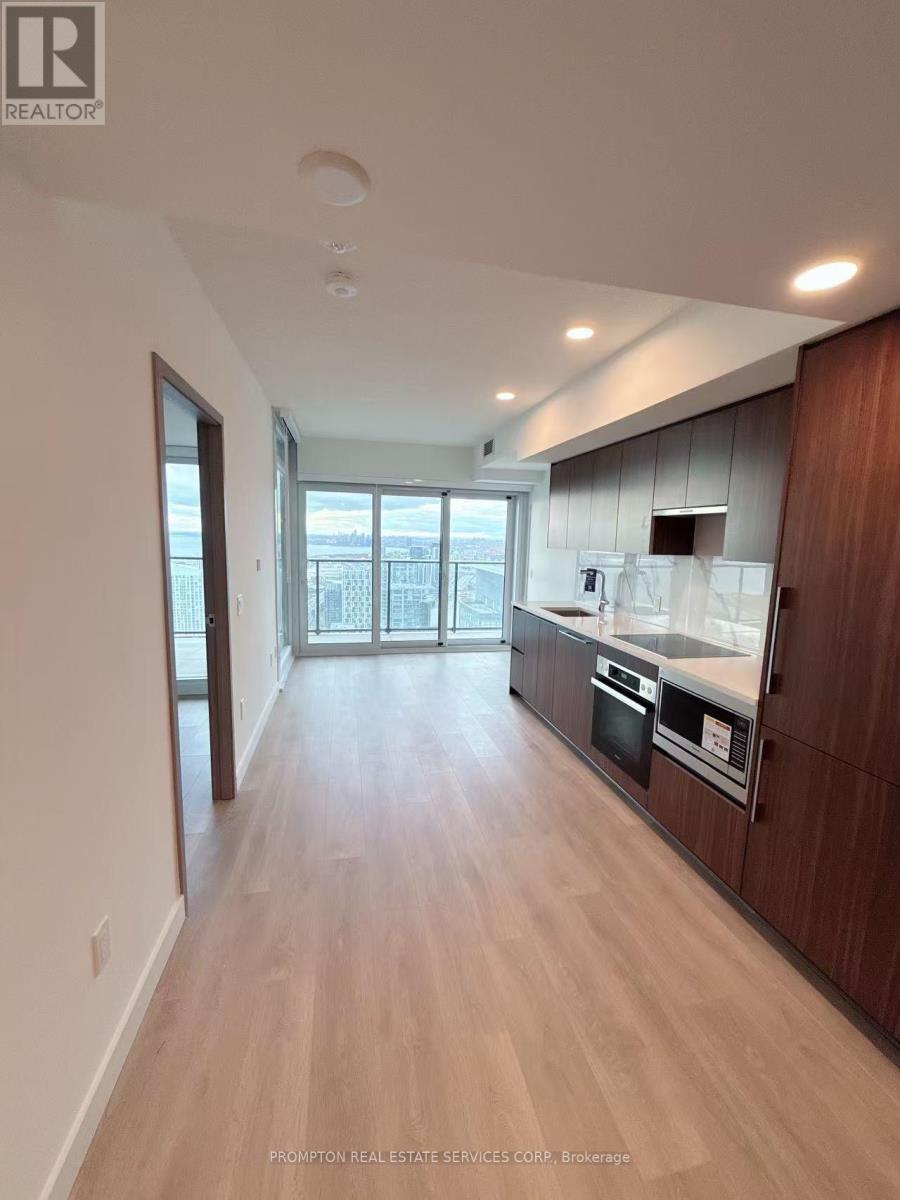 5812 - 3 Concord Cityplace Way, Toronto, Ontario  M5V 0X4 - Photo 23 - C12531248