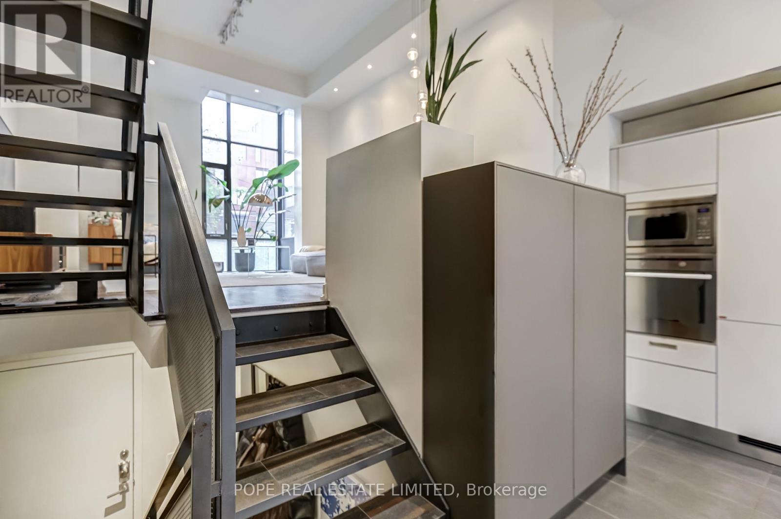 9a Gilead Place, Toronto, Ontario  M5A 3C8 - Photo 2 - C12531264