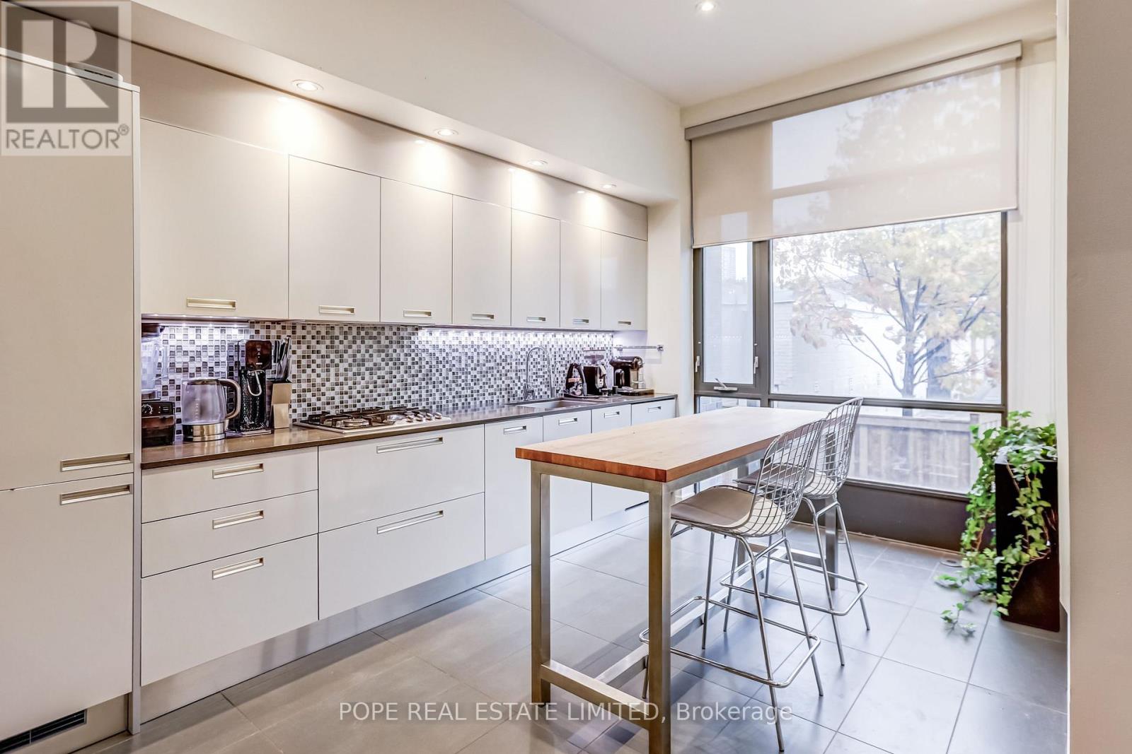 9a Gilead Place, Toronto, Ontario  M5A 3C8 - Photo 4 - C12531264