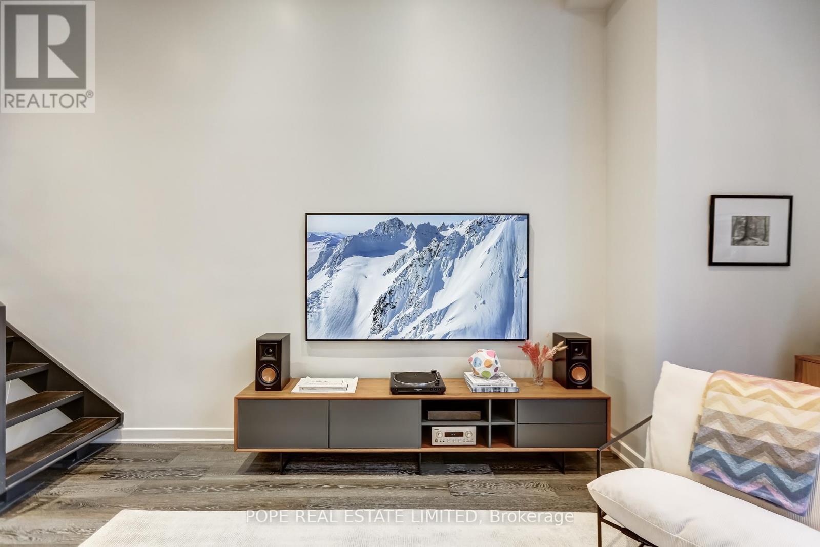 9a Gilead Place, Toronto, Ontario  M5A 3C8 - Photo 9 - C12531264