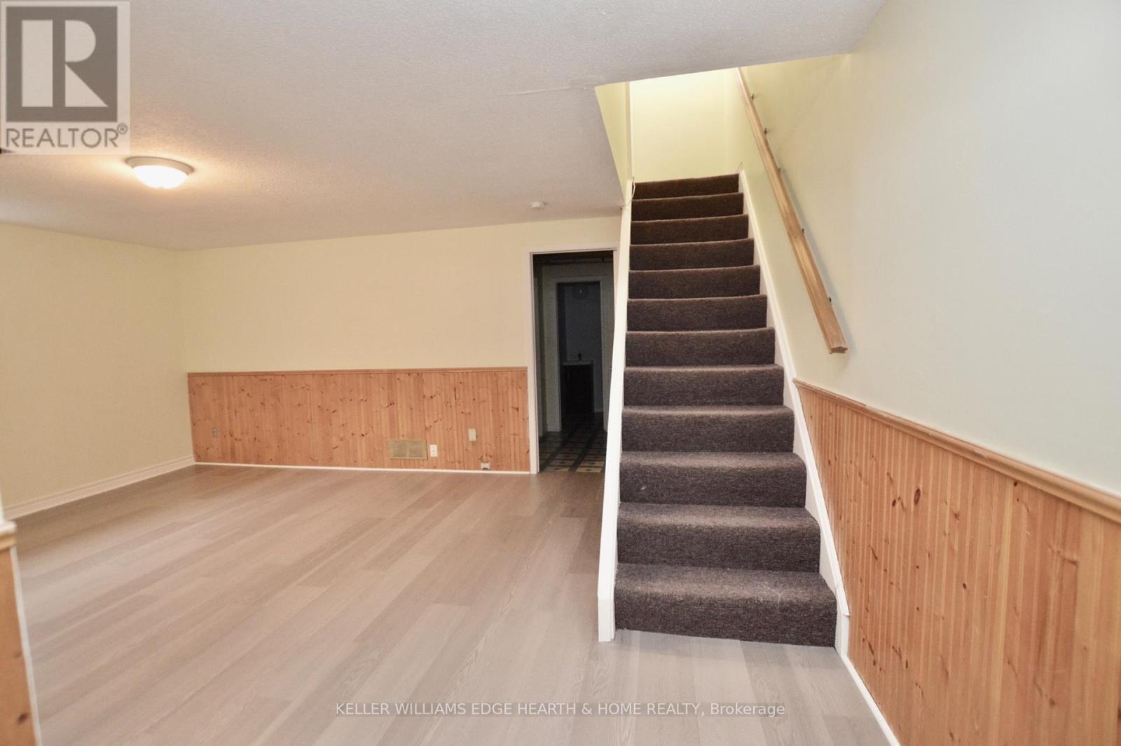 2 - 977 Francis Road, Burlington, Ontario  L7T 3Z1 - Photo 24 - W12531244