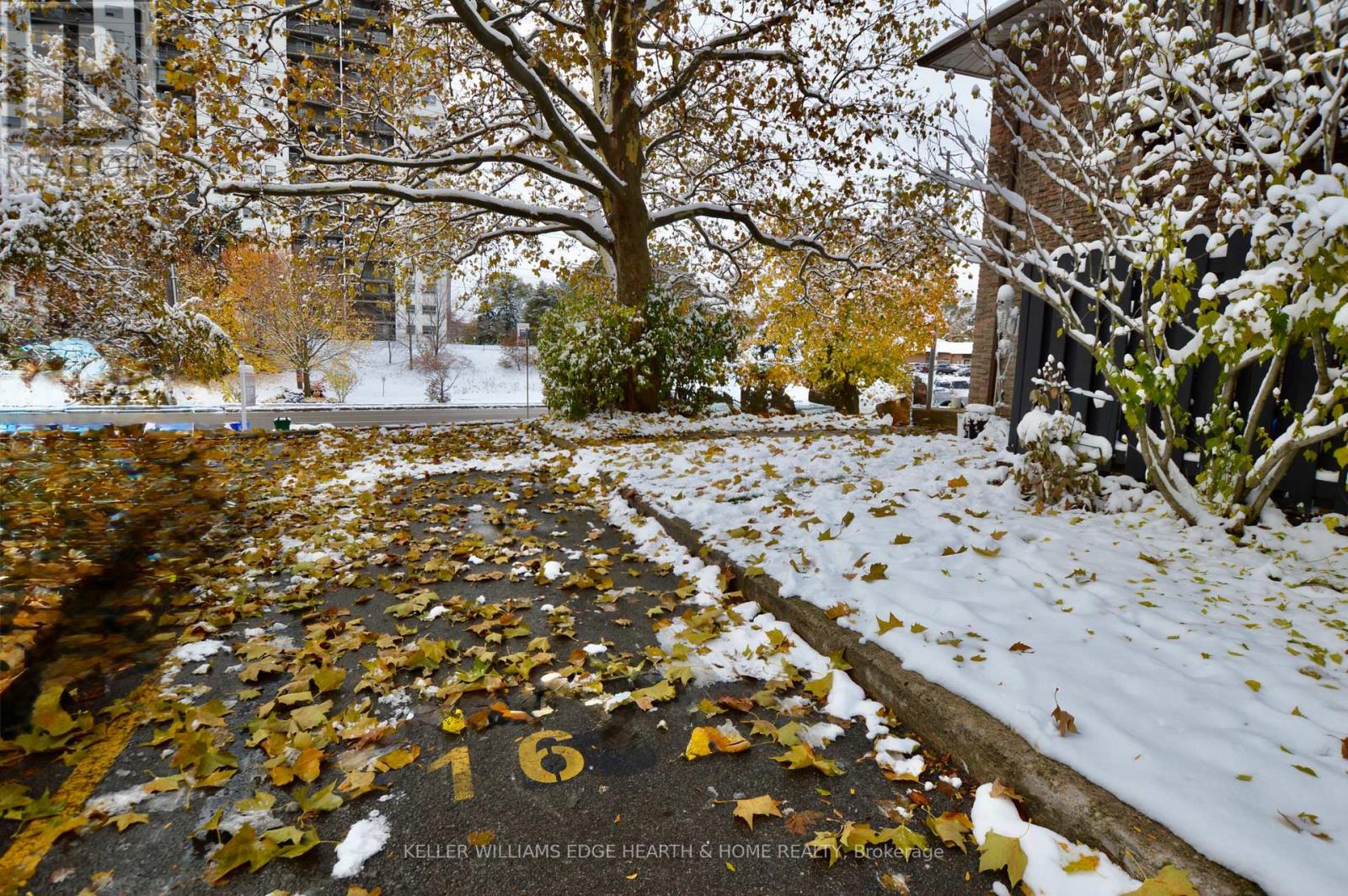 2 - 977 Francis Road, Burlington, Ontario  L7T 3Z1 - Photo 28 - W12531244