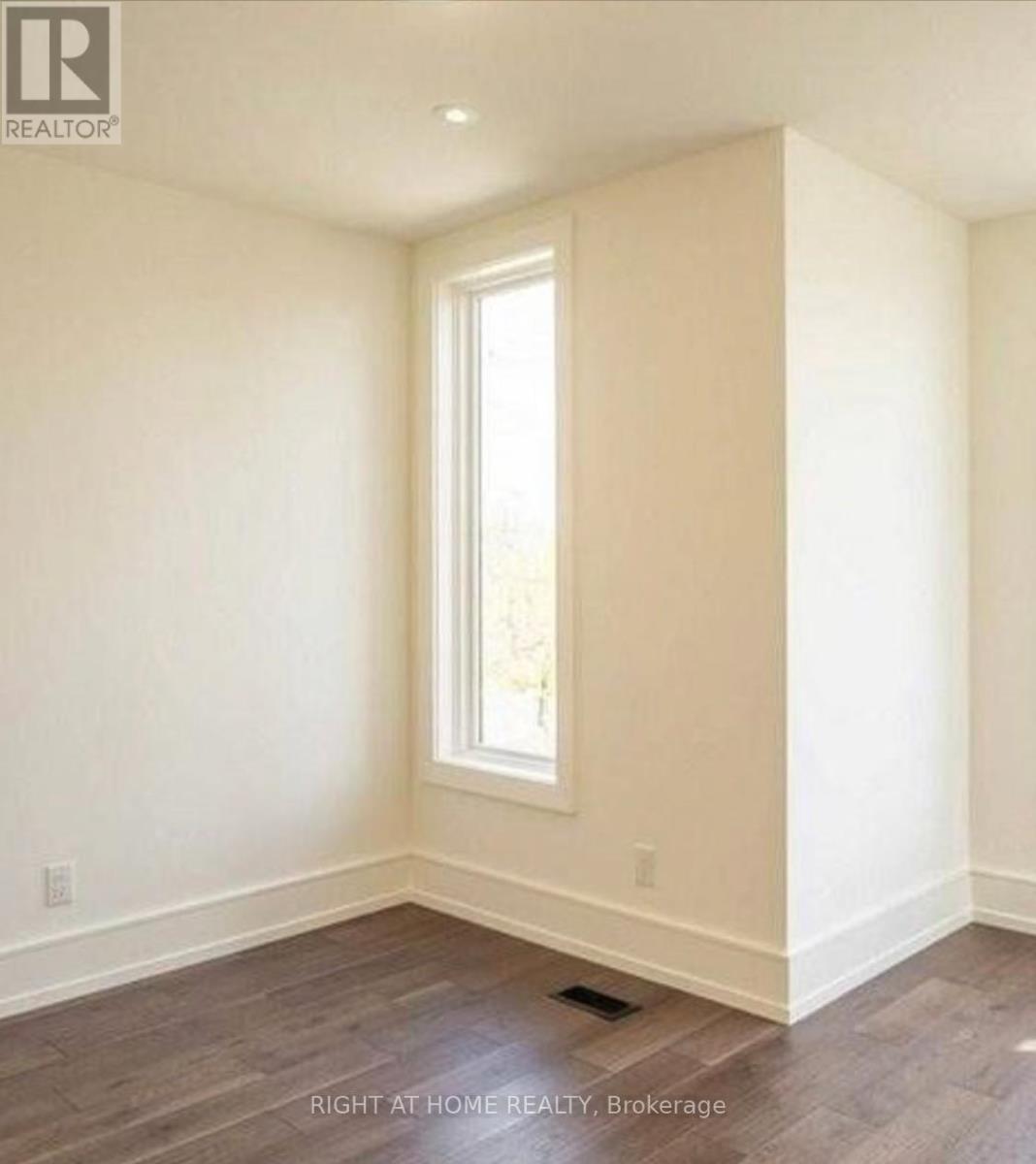 33 Cartwright Avenue W, Toronto, Ontario  M6A 1T8 - Photo 12 - W12531274