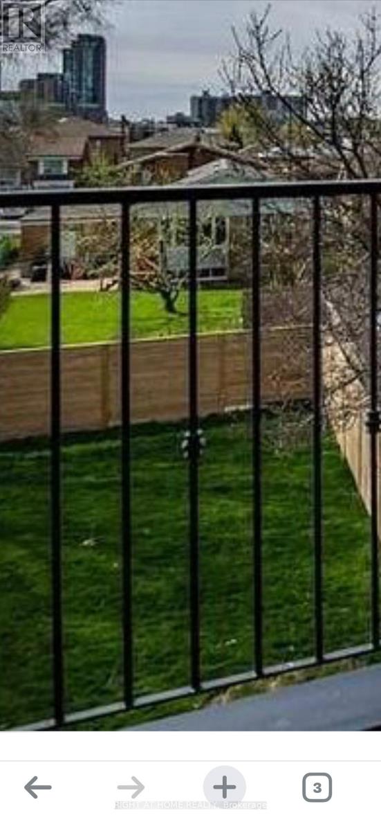 33 Cartwright Avenue W, Toronto, Ontario  M6A 1T8 - Photo 13 - W12531274