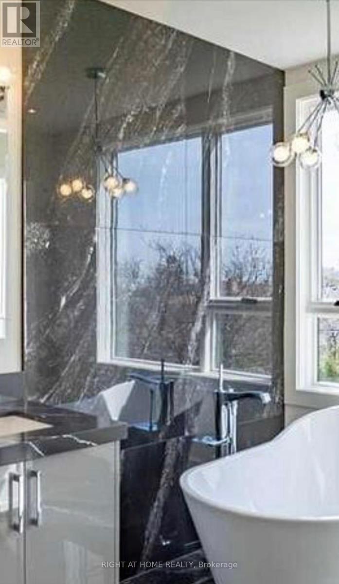 33 Cartwright Avenue W, Toronto, Ontario  M6A 1T8 - Photo 9 - W12531274